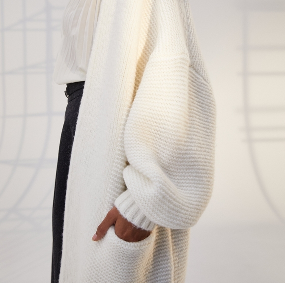 Aritzia Alpaca Wool Cardigan - Picture 11 of 14